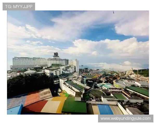 马来西亚云顶赌场的地理位置在哪个城市，如何方便快捷地抵达云顶高原度假区